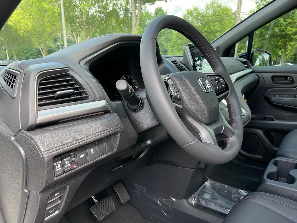 Thumbnail: 2026 Honda Odyssey - 27