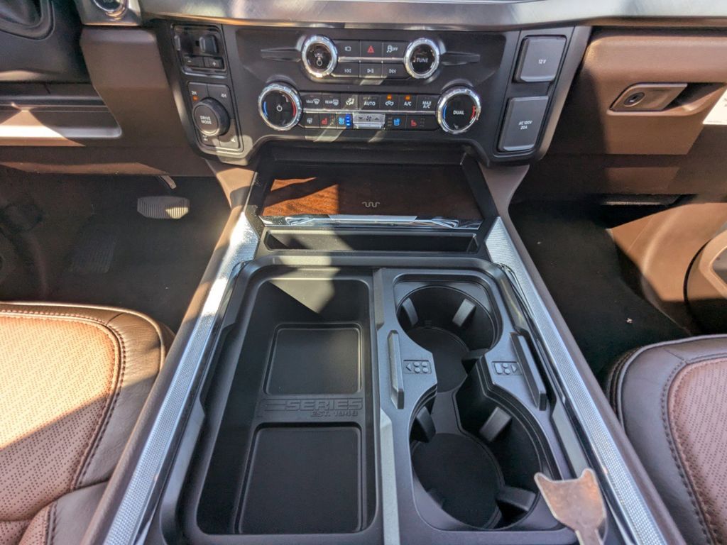 2026 Ford F-350 Super Duty Platinum