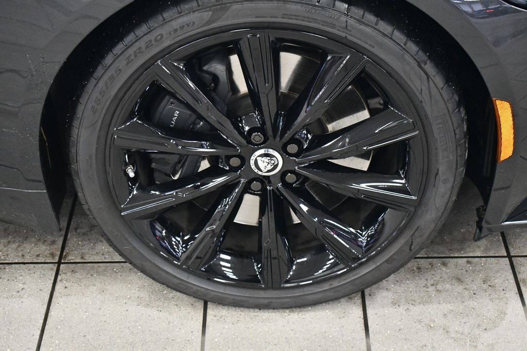 Thumbnail: 2024 Jaguar F-Type - 11