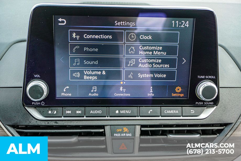 Used 2025 Red Nissan 2.5 SV image 34