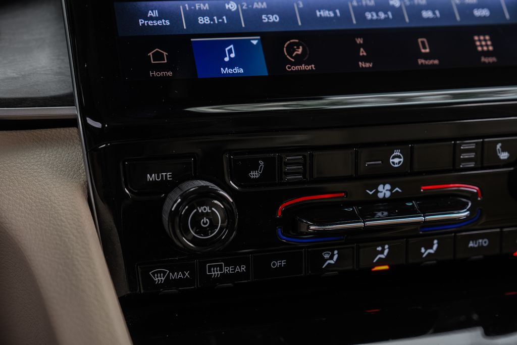 used 2022 Jeep Grand Cherokee car, priced at $29,300