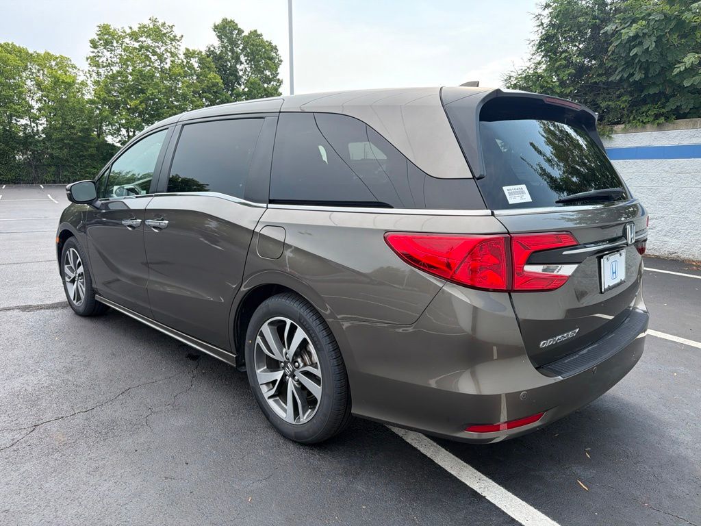 Thumbnail: 2022 Honda Odyssey - 3