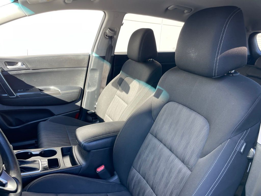 Thumbnail: 2017 Kia Sportage - 24