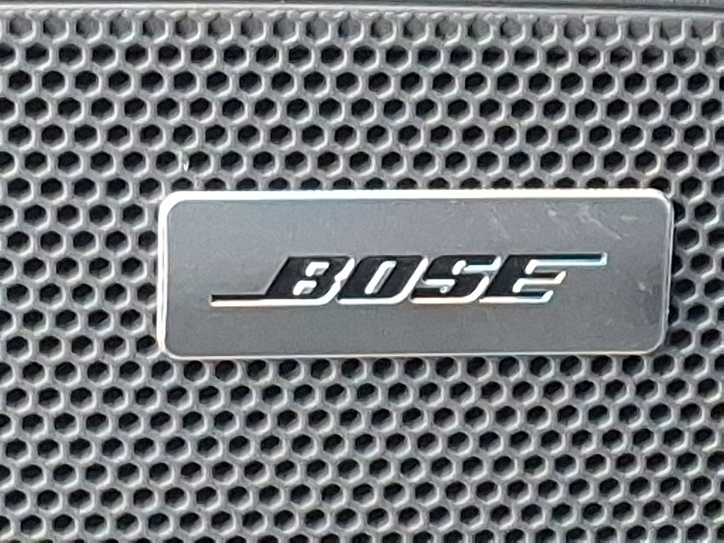 Thumbnail: 2026 Porsche Macan - 26