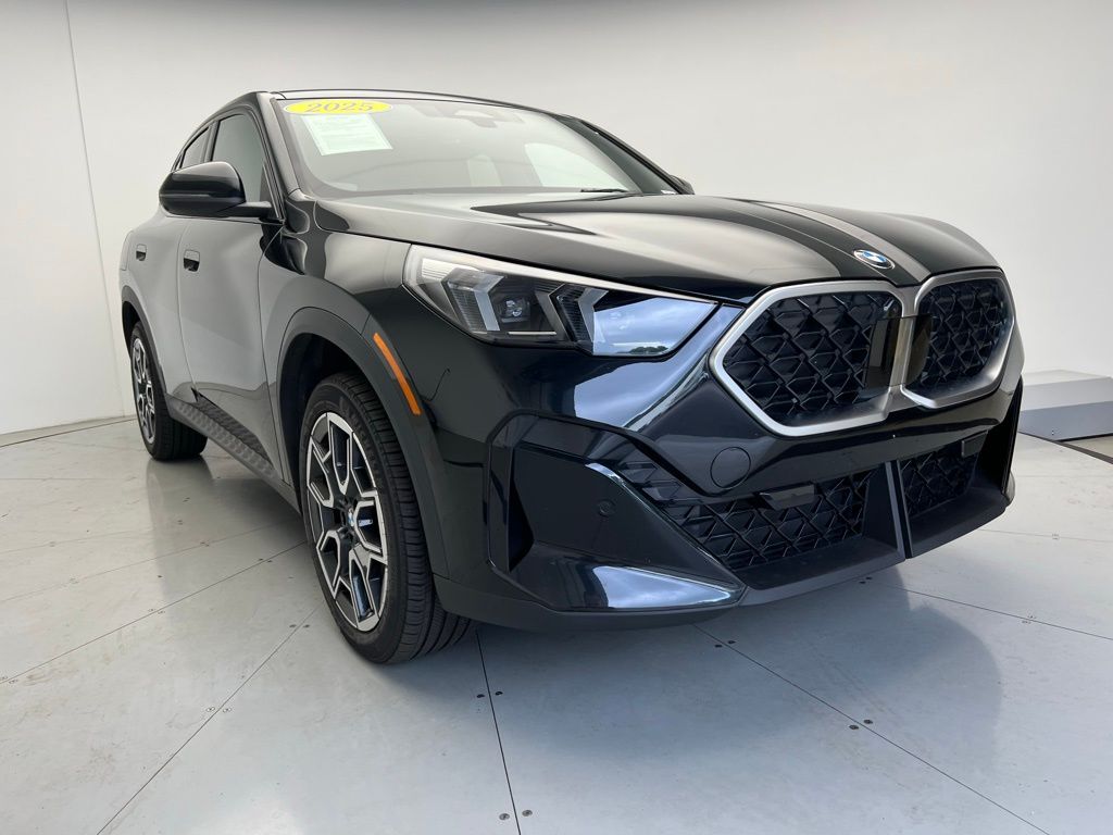 Thumbnail: 2025 BMW X2 - 2