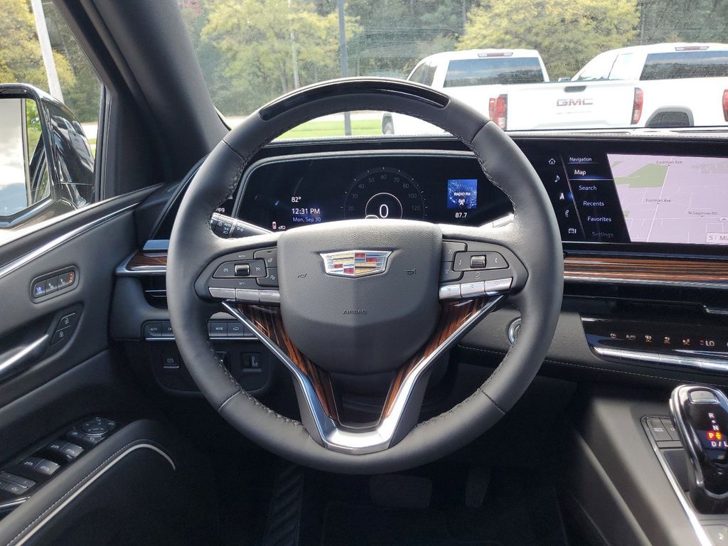 2024 Cadillac Escalade Premium Luxury 30