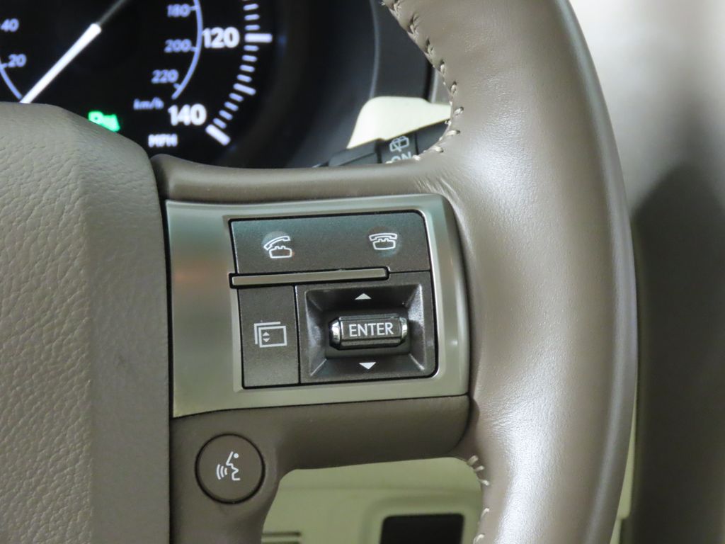 Thumbnail: 2013 Lexus GX - 18