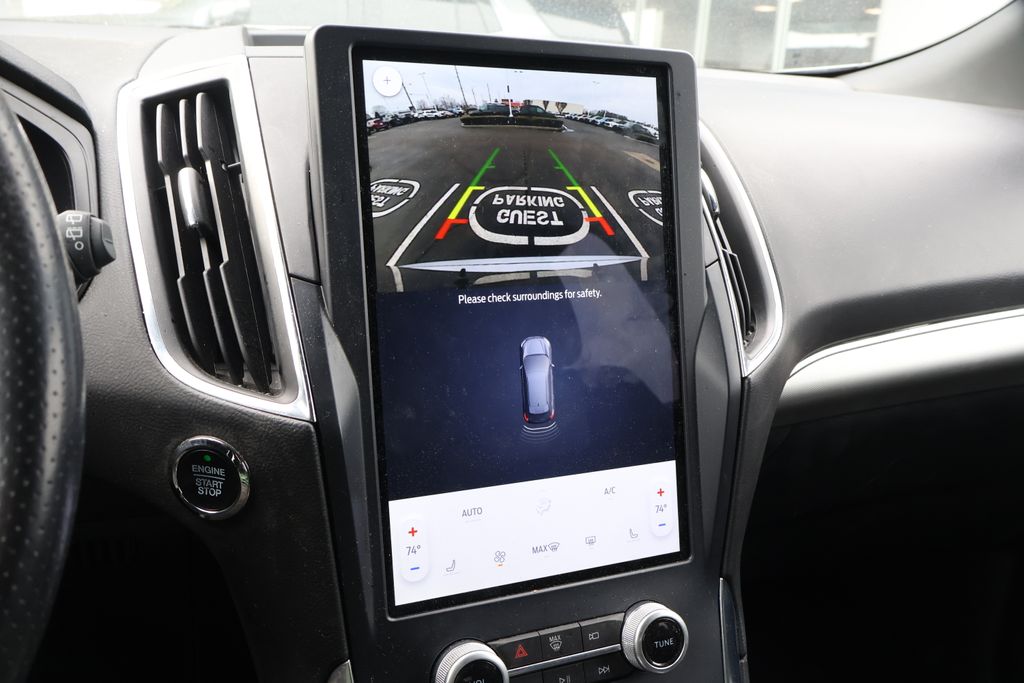 Thumbnail: 2023 Ford Edge - 25