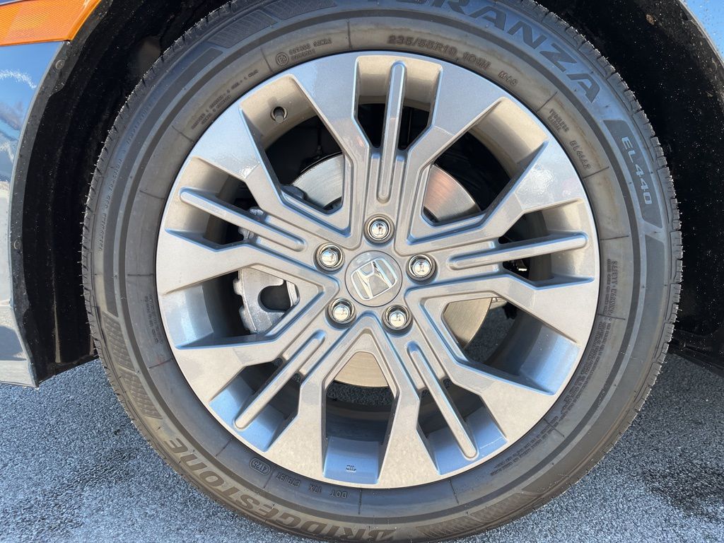 Thumbnail: 2026 Honda Odyssey - 13