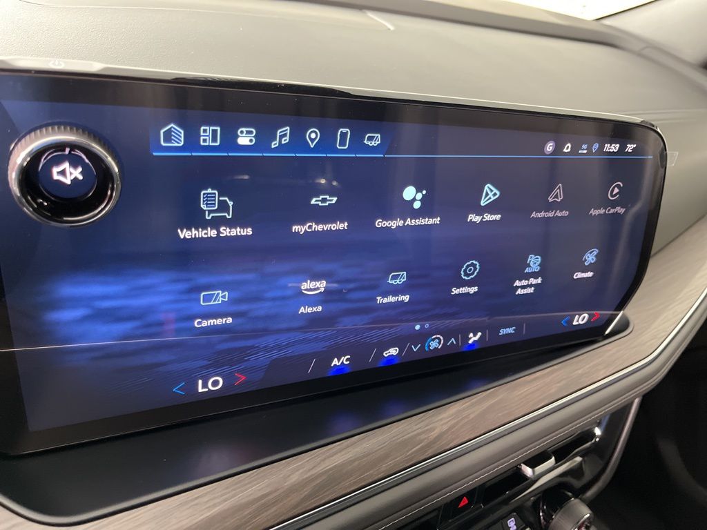 Thumbnail: 2025 Chevrolet Suburban - 29