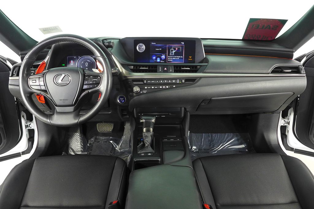 Thumbnail: 2021 Lexus ES - 25