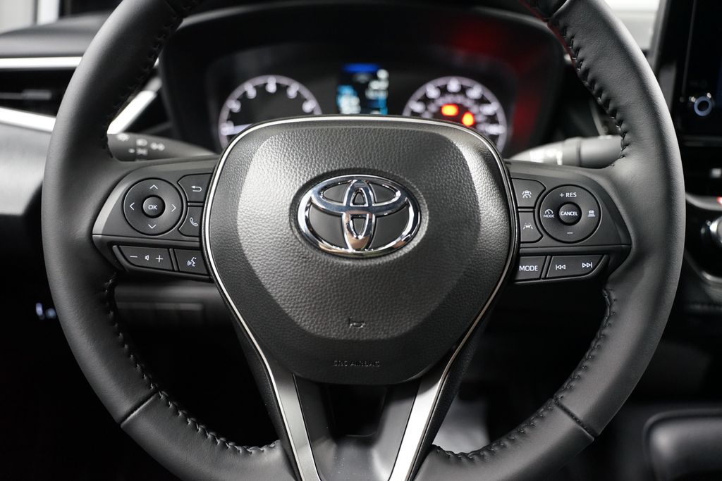 Thumbnail: 2025 Toyota Corolla - 12