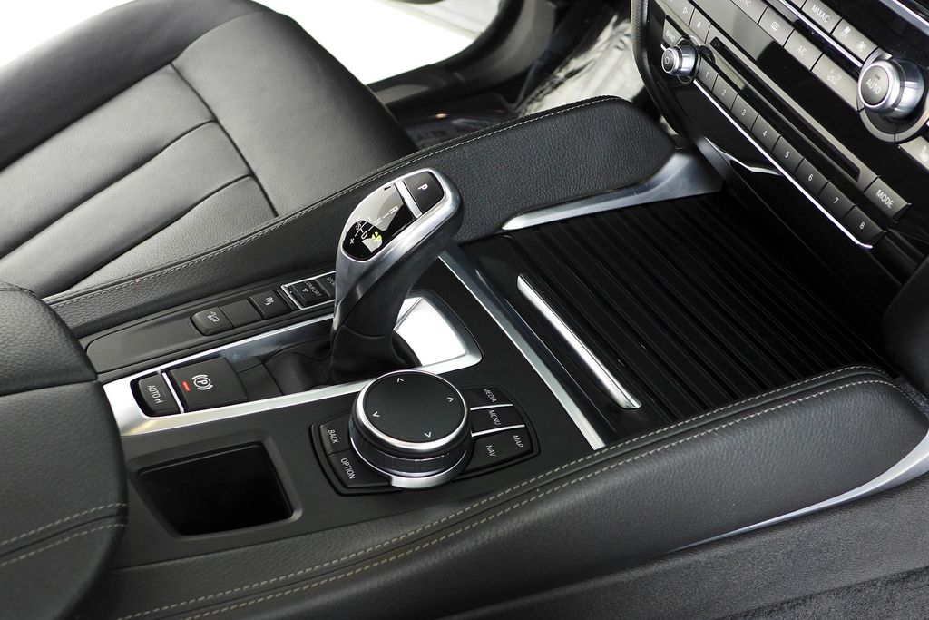 Thumbnail: 2018 BMW X6 - 15