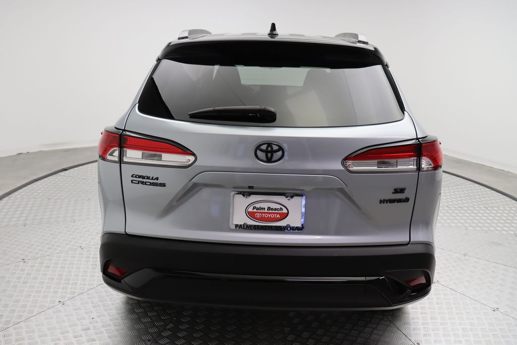 2024 Toyota Corolla Cross SE 10
