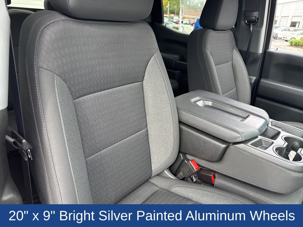 2022 Chevrolet Silverado 1500 2WD Crew Cab Short Bed Custom