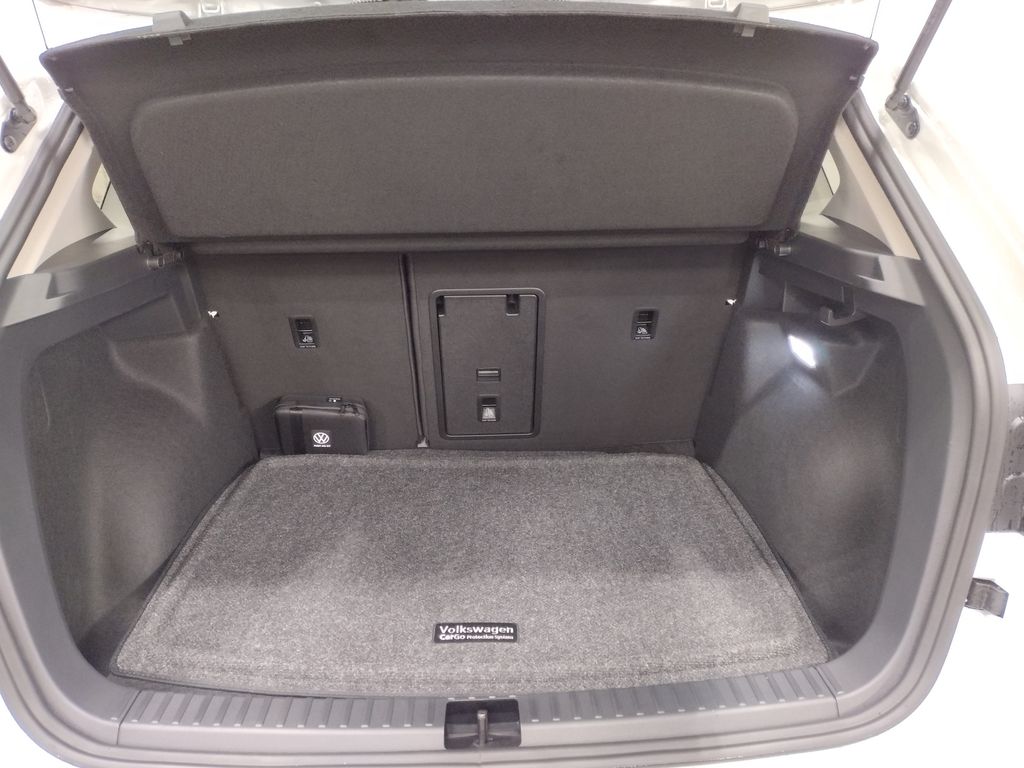 2025 Volkswagen Taos 1.5T SEL