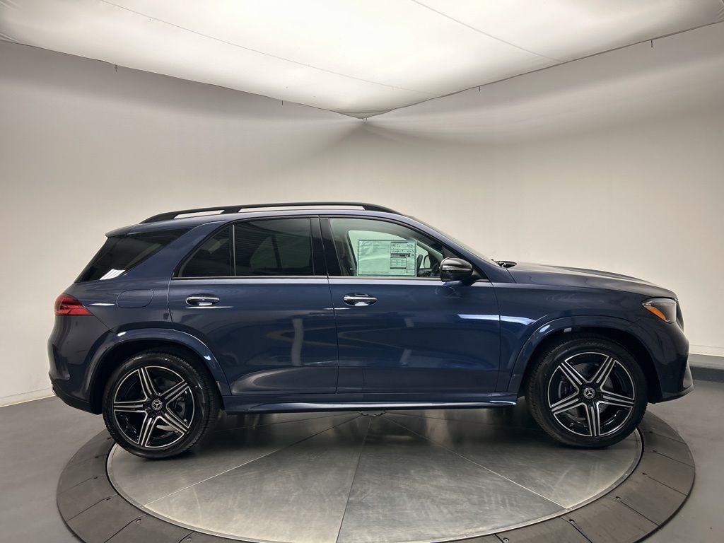 Thumbnail: 2026 Mercedes-Benz GLE - 8