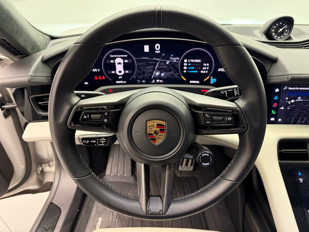 Thumbnail: 2022 Porsche Taycan - 12