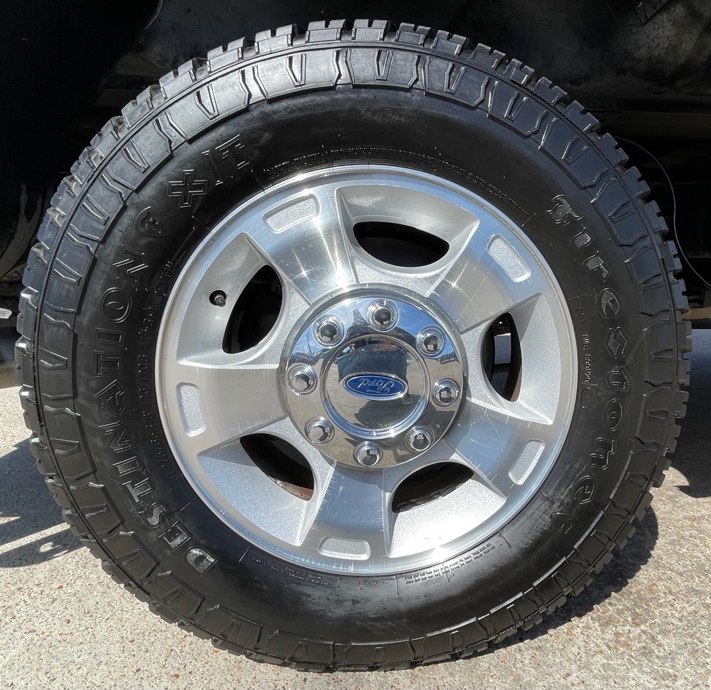 2016 Ford F-250SD XLT White at Emmons Autoplex