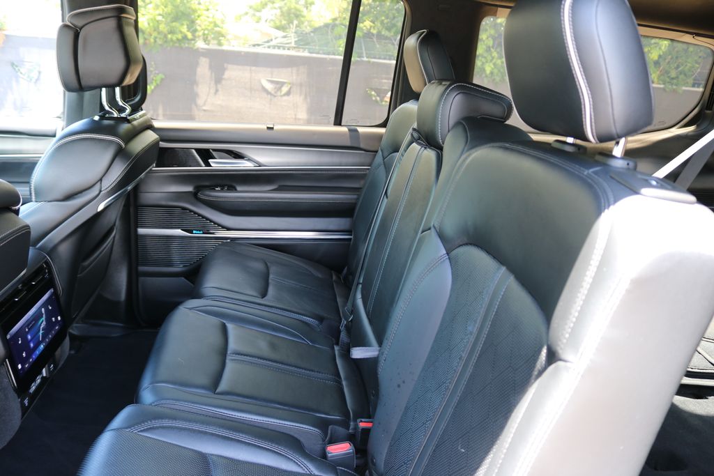 Used Car 2022 Jeep Grand Wagoneer  Series Ii For Sale Under $60,000 In Austin, Texas