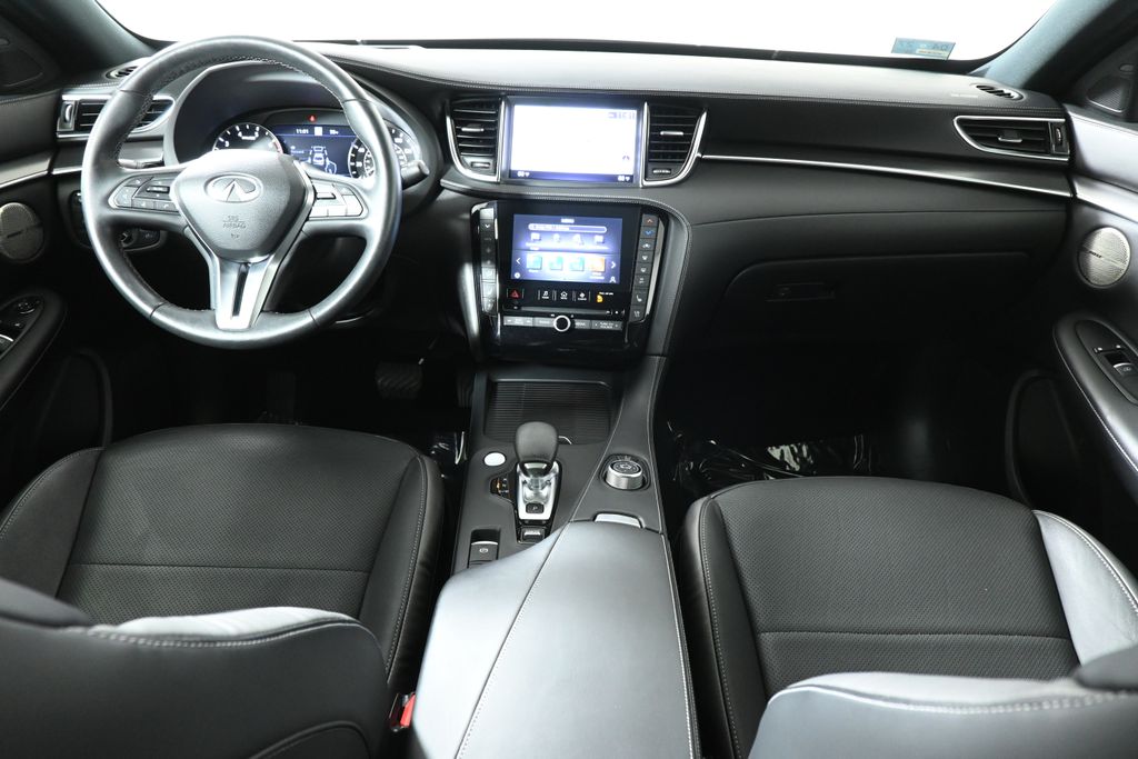 2022 INFINITI QX55 Essential 4