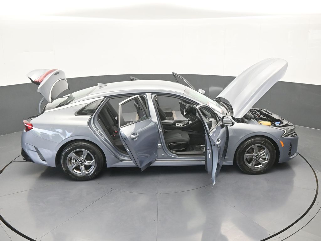 Used 2024 Everlasting Silver Kia LXS image 64