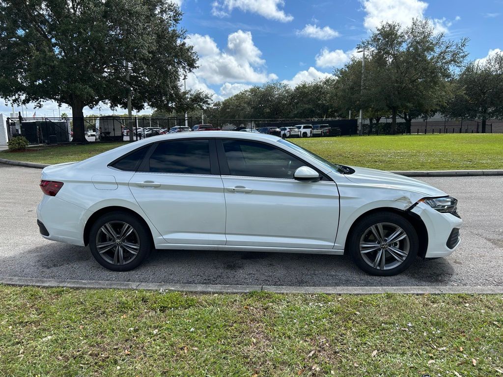 Thumbnail: 2023 Volkswagen Jetta - 6