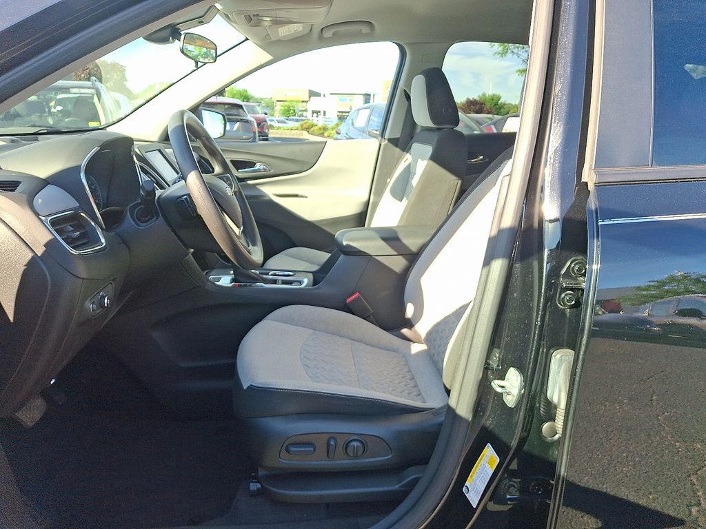 Thumbnail: 2023 Chevrolet Equinox - 14