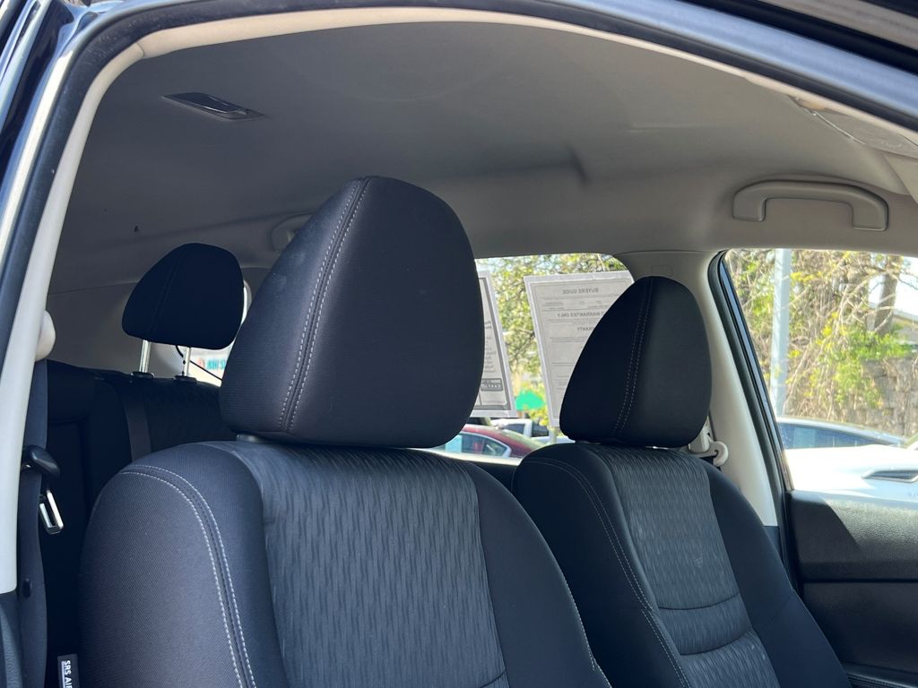 2018 Nissan Rogue SV