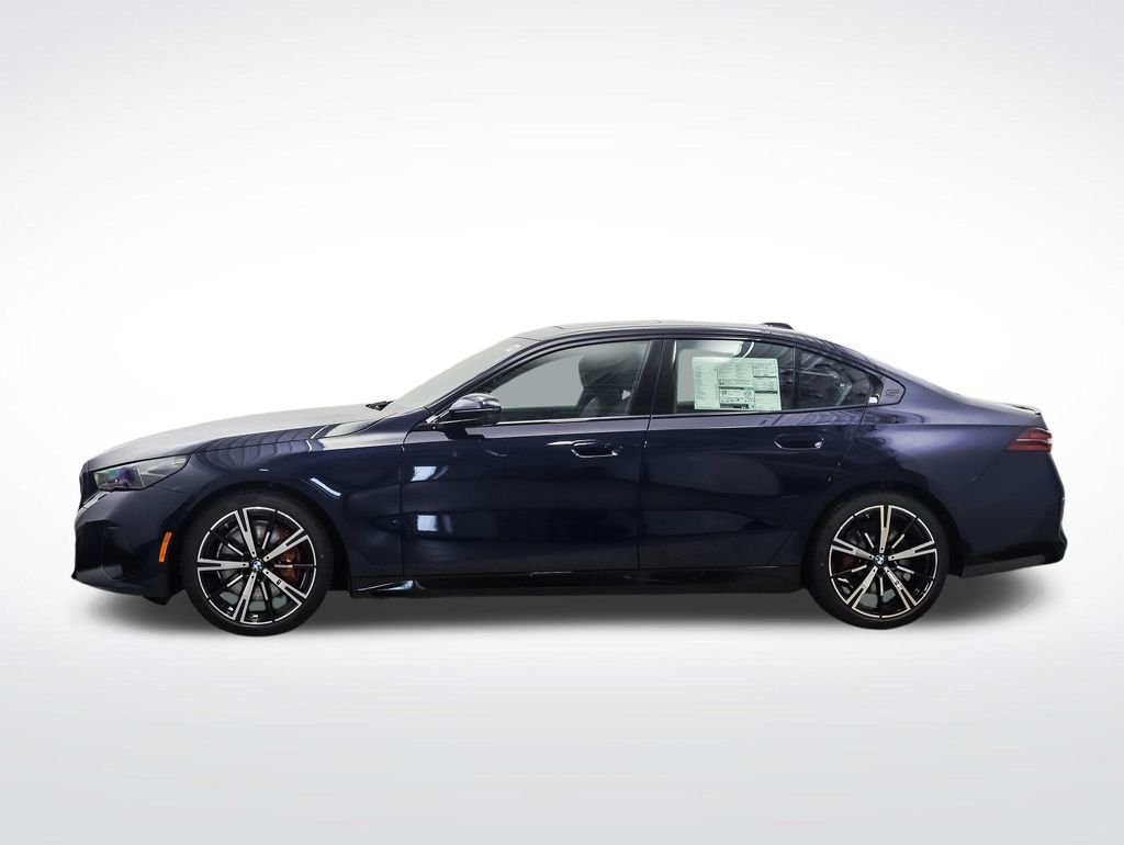 Thumbnail: 2027 BMW 5 Series - 2