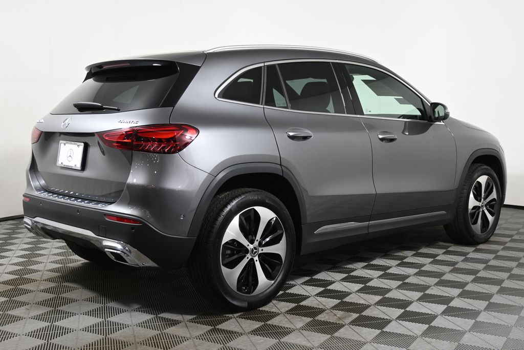 Thumbnail: 2026 Mercedes-Benz GLA - 7