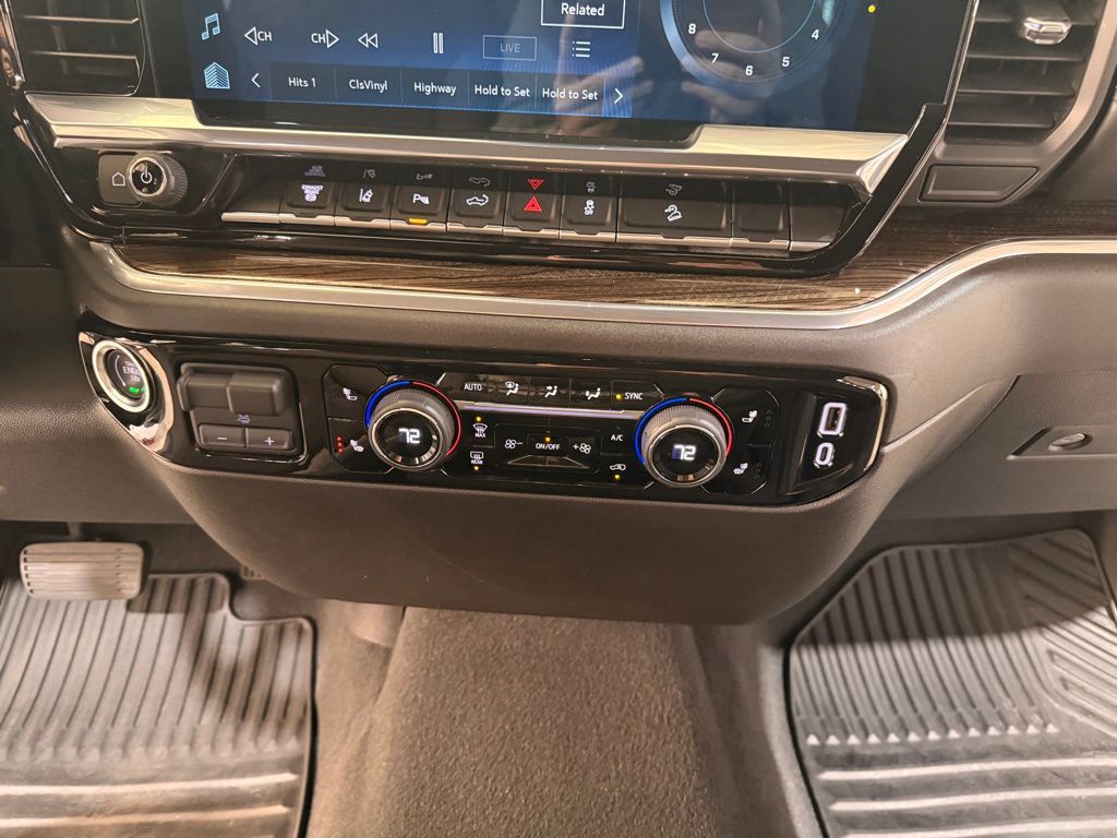 2025 Chevrolet Silverado 3500HD LT