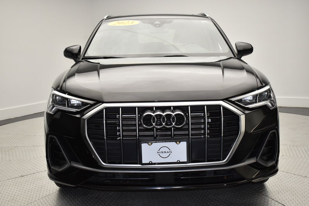 Thumbnail: 2023 Audi Q3 - 2
