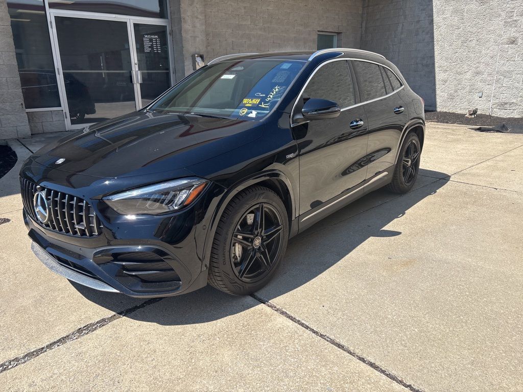 Night Black 2024 Mercedes-Benz GLA AMG 35 4MATIC SUV / Crossover All-Wheel Drive 8-Speed Automatic