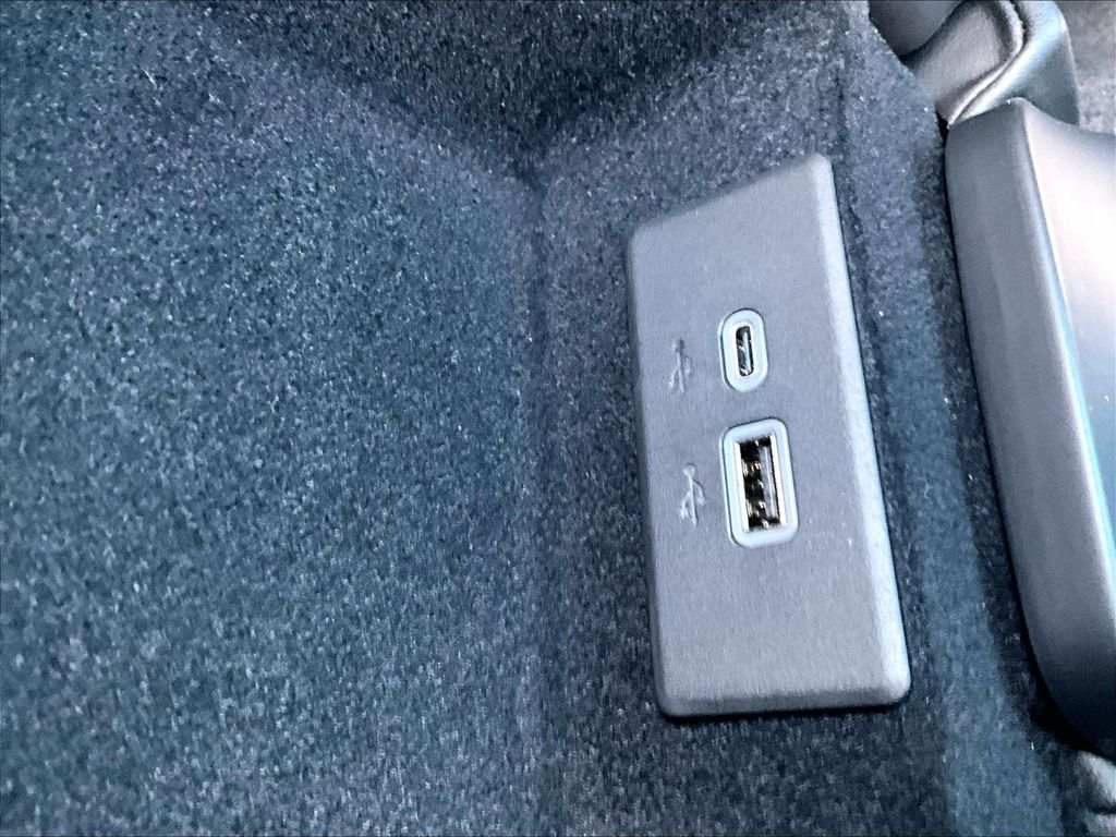 2024 Chevrolet Corvette — photo 25
