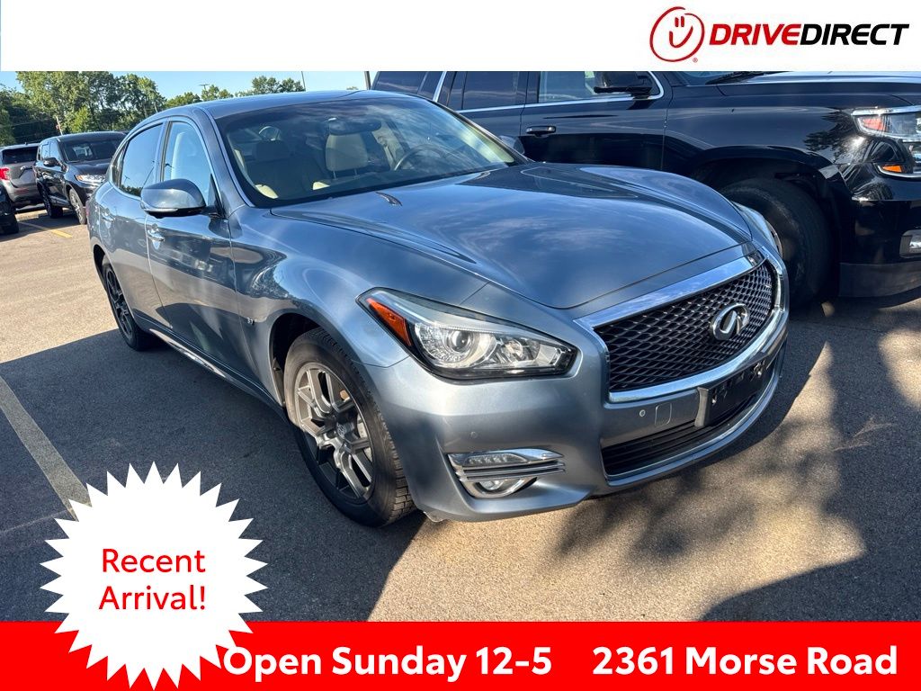Gray (Graphite Shadow) 2017 INFINITI Q70L 3.7 AWD Sedan All-Wheel Drive 7-Speed Automatic