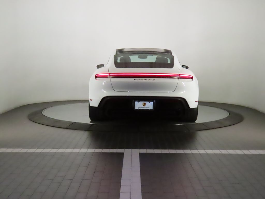 Thumbnail: 2023 Porsche Taycan - 6