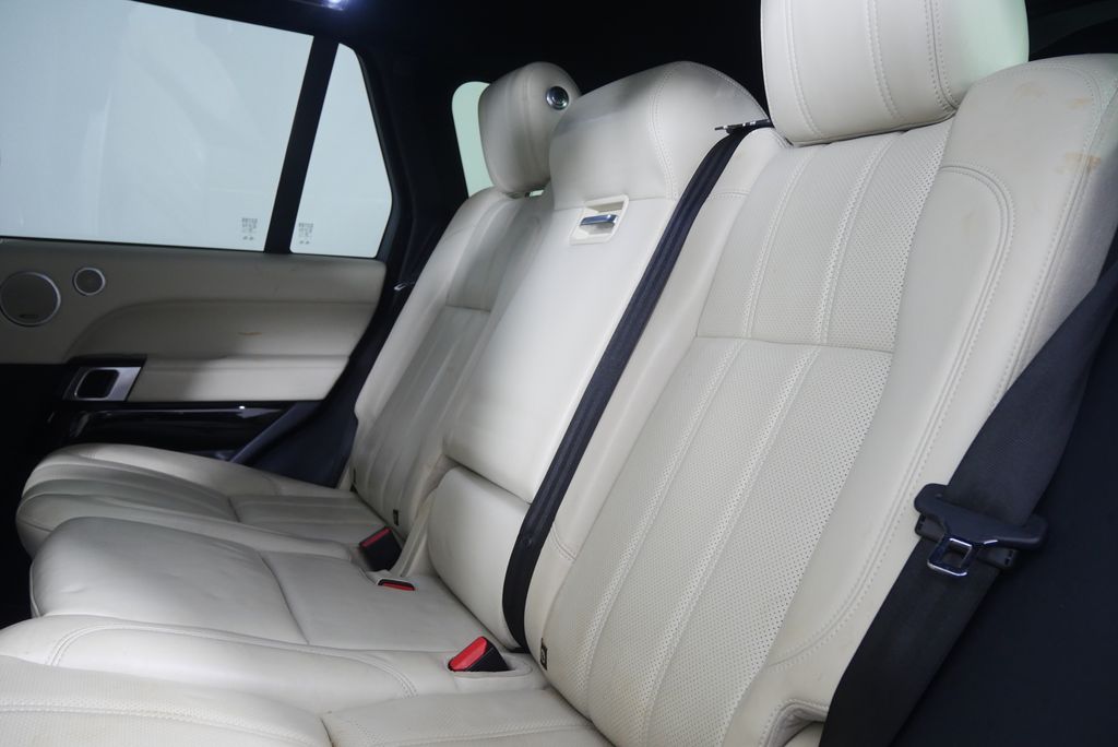 Thumbnail: 2016 Land Rover Range Rover - 13