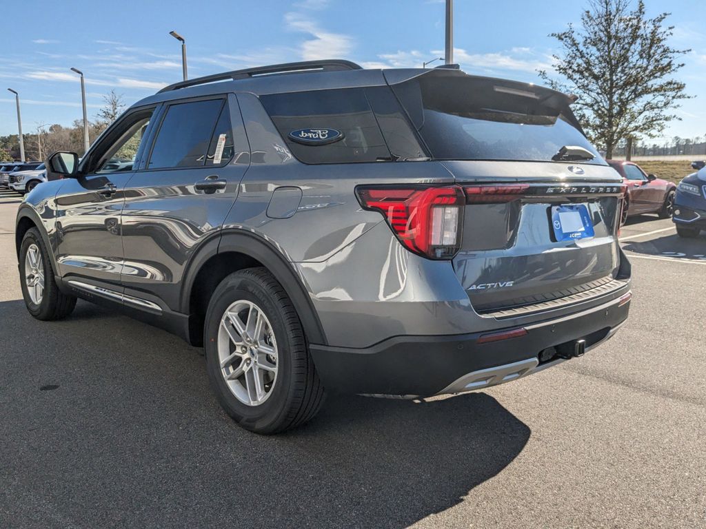 2025 Ford Explorer Active