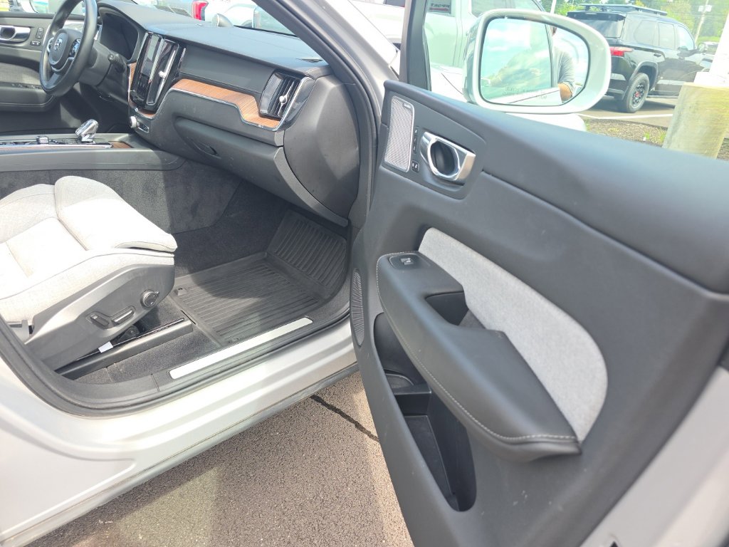 Used 2022 Volvo XC60 Recharge Plug-In Hybrid SUV