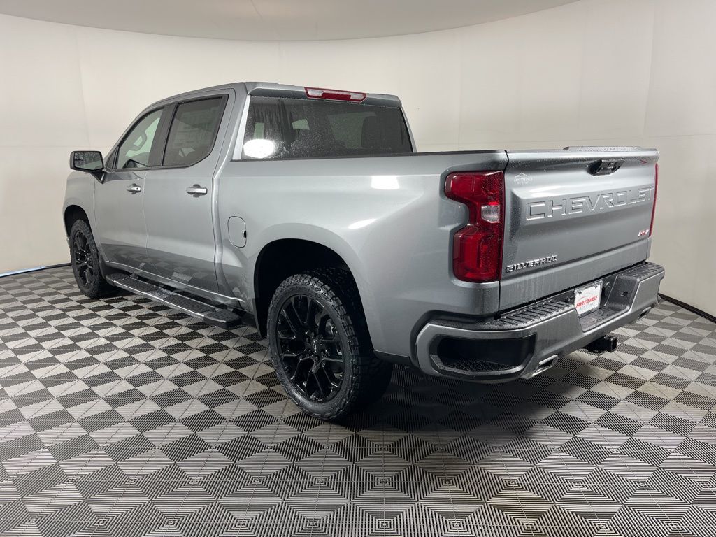 Thumbnail: 2026 Chevrolet Silverado 1500 - 3