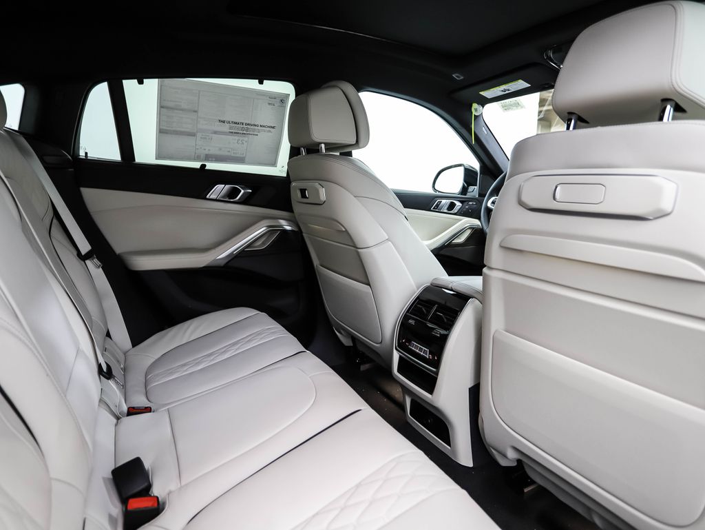Thumbnail: 2026 BMW X6 - 23