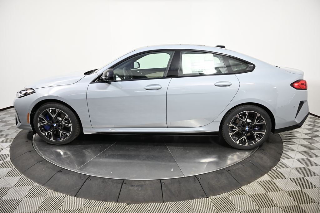 Thumbnail: 2026 BMW 2 Series - 2