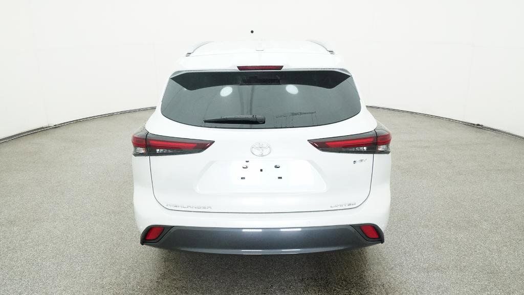 Thumbnail: 2025 Toyota Highlander - 28