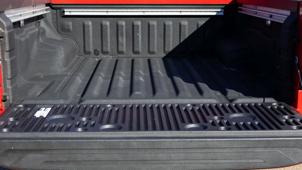 Used 2022 Nissan Frontier SV 4D Crew Cab