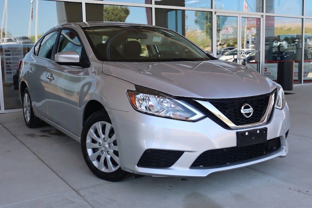  2019 Nissan Sentra S FWD   