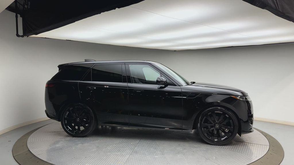 Thumbnail: 2024 Land Rover Range Rover Sport - 9