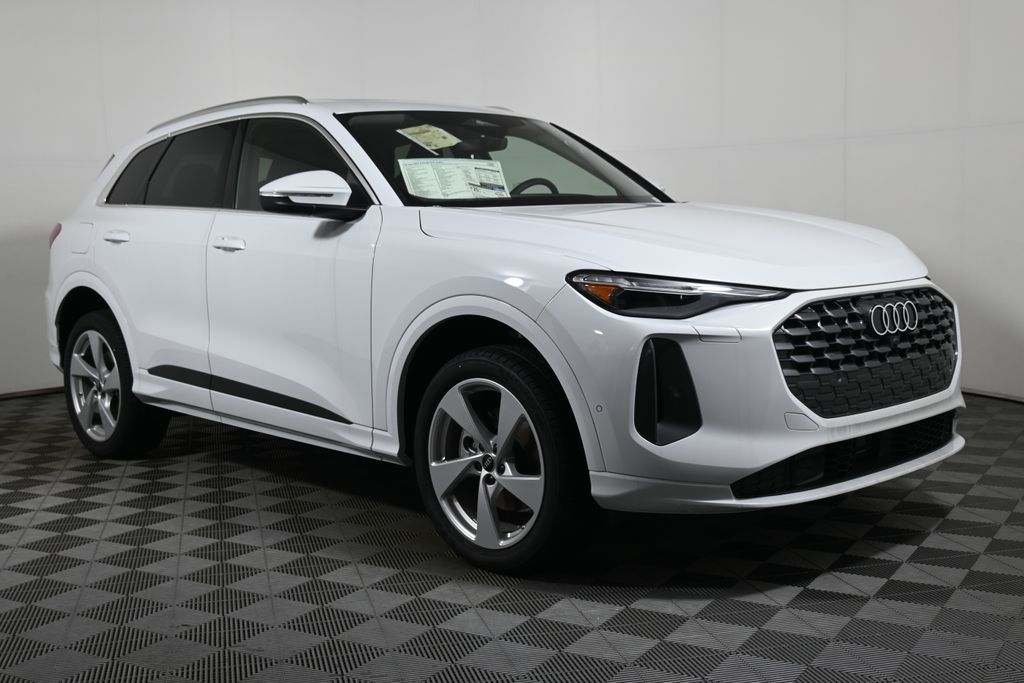 Thumbnail: 2025 Audi Q5 - 7