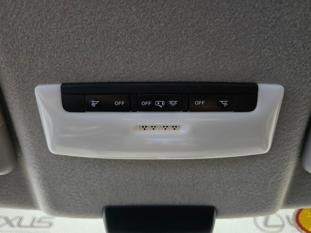 Thumbnail: 2021 Nissan Kicks - 19