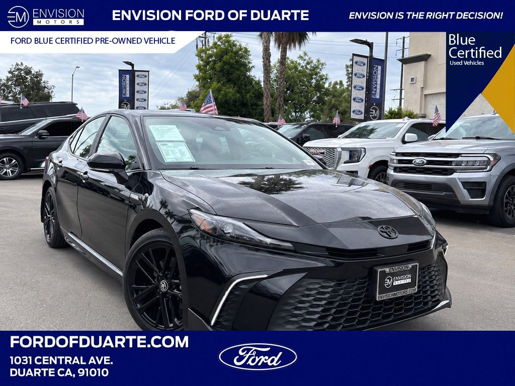  2026 Toyota Camry SE FWD   